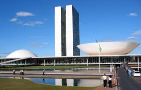 ATENTADO EM BRASILIA: Câmara passa por varreduras, mas nada é encontrado