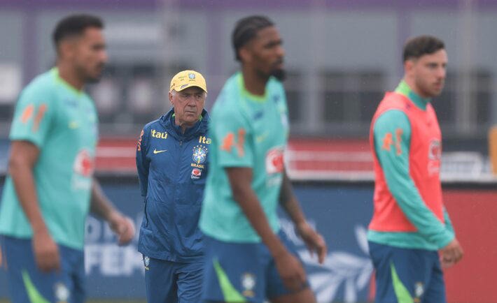 Seleção e Ancelotti ganham palavra de confiança de Xaud em último treino antes de viagem ao Equador